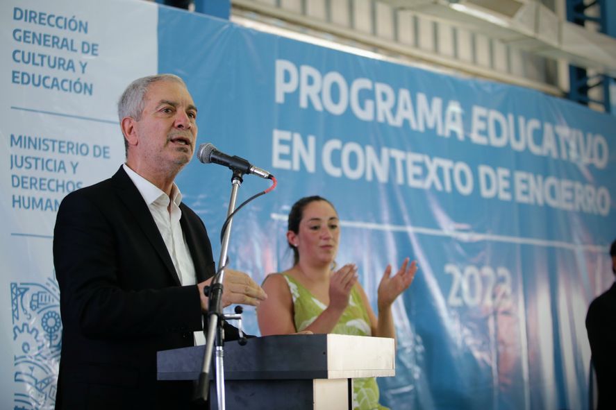 Julio Alak y Axel Kicillof presentaron un programa de educación en cárceles