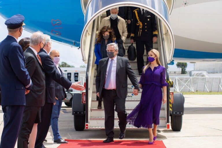 Ya en Italia, Alberto Fernández visitará al papa Francisco
