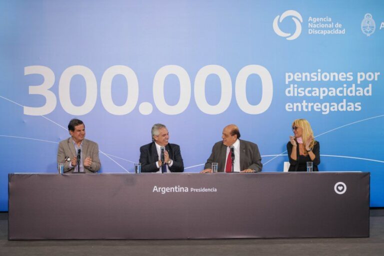 Alberto Fernández llegó a las 300 mil pensiones por discapacidad entregadas