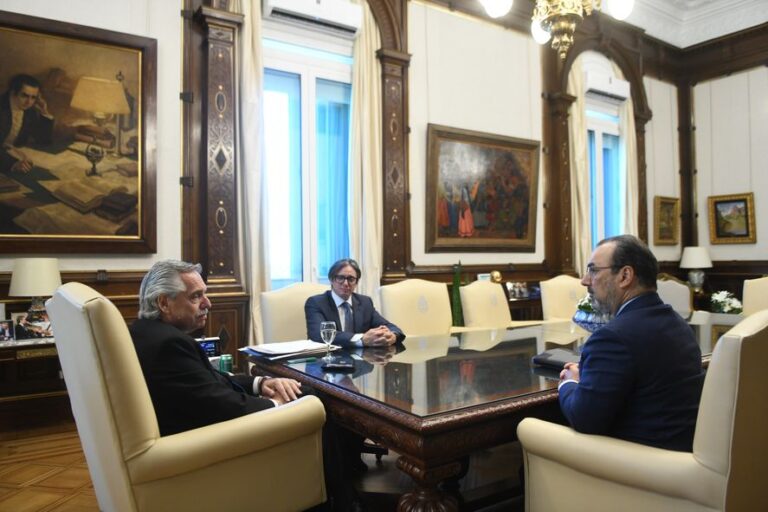 Alberto Fernández recibió a las máximas autoridades del CAF