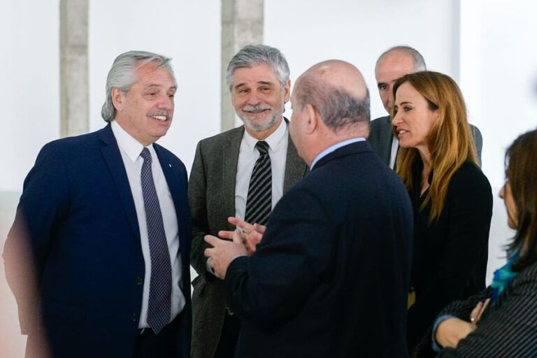 Así fue la visita de Alberto Fernández a La Plata