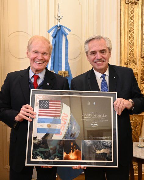 Alberto Fernández y Bill Nelson firmaron la adhesión de Argentina a los acuerdos Artemisa.