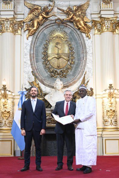 Alberto Fernández recibe las credenciales del flamante embajador de Mali en Argentina, Ibrahima Diallo. Alberto Fernández recibe las credenciales del flamante embajador de Mali en Argentina, Ibrahima Diallo.