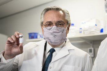 Alberto Fernández recorrió los laboratorios donde se desarrolló el suero equino hiperinmune anti COVID-19