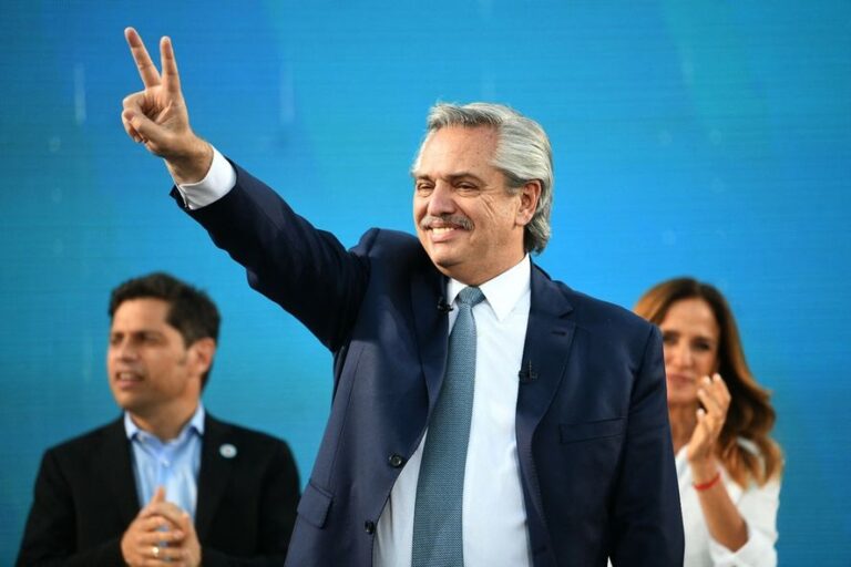 Por qué Alberto Fernández llamó a internas en 2023