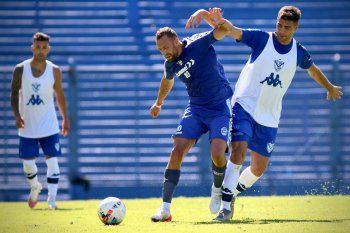 Brahian Alemán en Gimnasia ante Vélez (Prensa GELP)