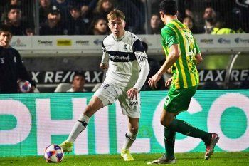 Alexis Steimbach debutó con la camiseta de Gimnasia frente a Aldosivi (Foto: prensa Gimnasia).
