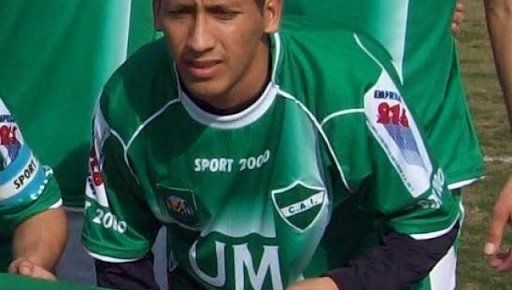 Aliendro con la camiseta de Ituzaingó.