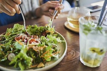 Hay alimentos que ayudan a agudizar la memoria y la concentración.