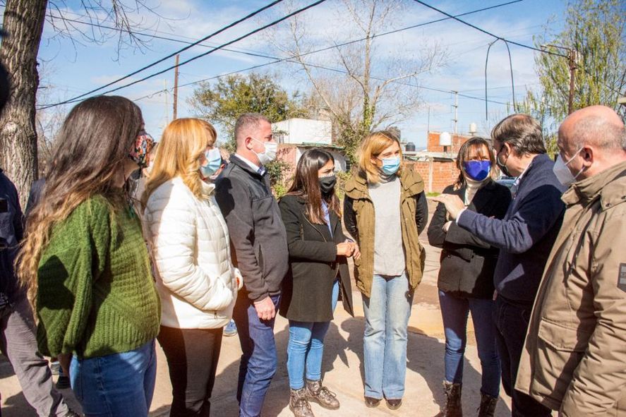 Malena Galmarini presentó obras cloacales de AySA en Almirante Brown