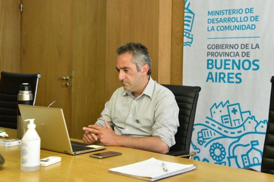 El ministro de Desarrollo de la Comunidad, Andrés Larroque