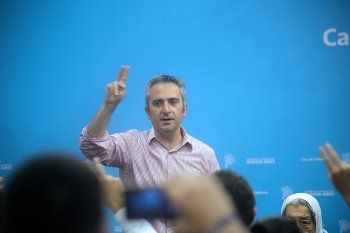 Andrés Larroque se mostró cercano a Sergio Massa y reclamó por la represión del sábado.