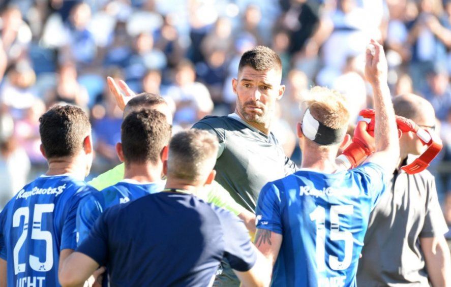 Andújar en el Clásico que ganó Estudiantes 1-0 en el Bosque en 2019.
