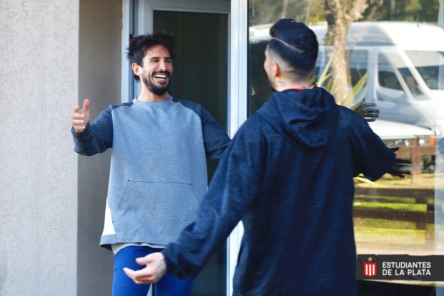 Marcos Angeleri y José Sosa, en su reencuentro en Estudiantes (Prensa EDLP)