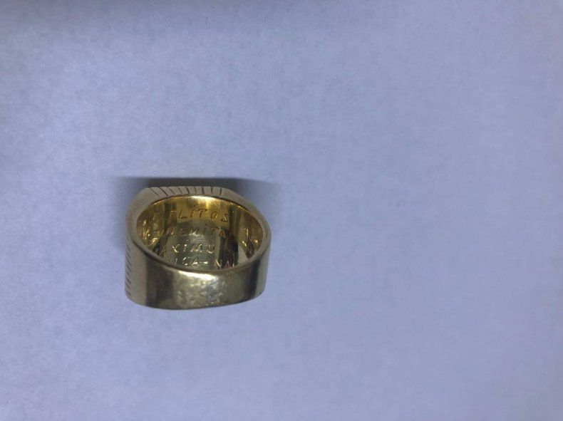 El anillo del ex presidente Carlos Menem fue devuelto a la Policía por familiares del sospechoso