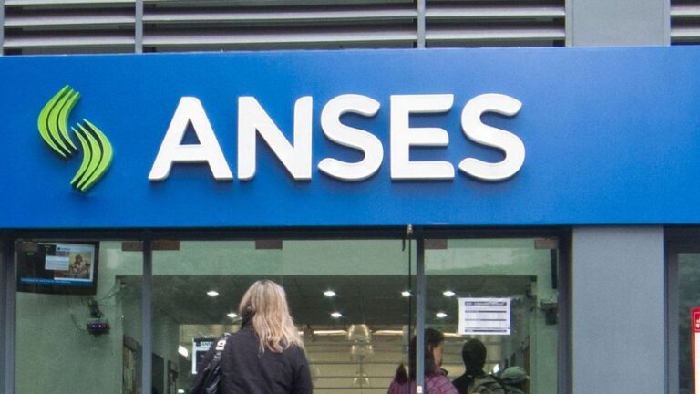 Anses: quiénes cobran hoy, 23 de diciembre, jubilaciones, Desempleo y  AUE