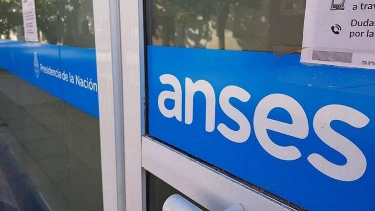 Anses: quiénes cobran hoy, 1 de diciembre, jubilaciones y PNC