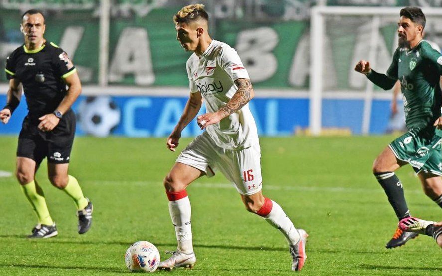 El último debut del Pincha había sido con un 3-0 ante Sarmiento.