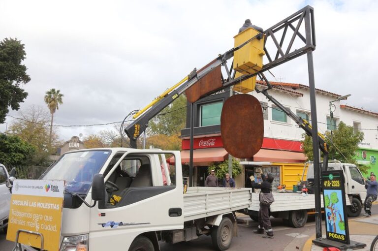 City Bell: ¿por qué sacaron el arco de ingreso al centro?
