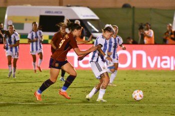 La Selección Argentina la pasó mal en su visita a España.