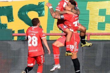 Argentinos goleó a Aldosivi en Mar del Plata Argentinos goleó a Aldosivi en Mar del Plata