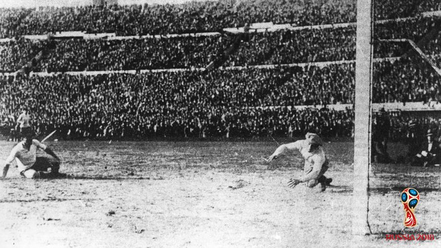 Otra página de la historia grande: la final del mundo de Uruguay 30´: los locales se impusieron 4 a 2 ante una multitud frenética.