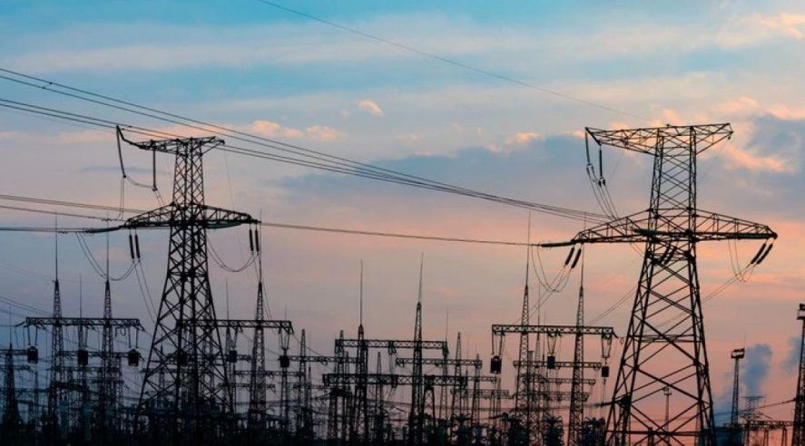Antes de reclamar ante el ENRE, los usuarios deben comunicarse con las distribuidoras