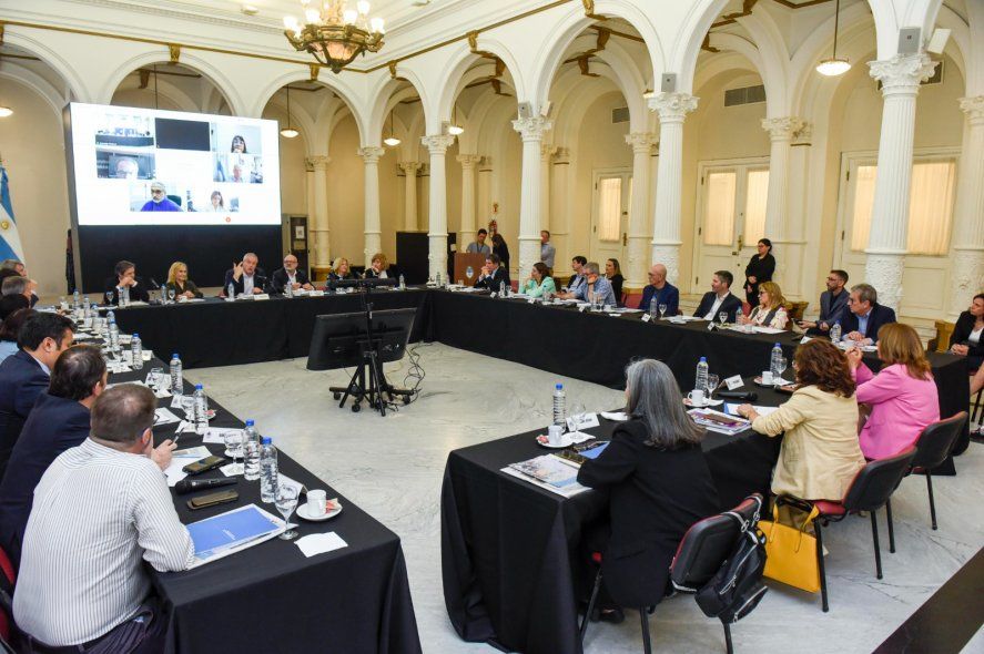 Los titulares de Educación de todas las provincias se comprometieron a garantizar los 190 días de clases a partir de 2024.