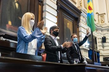 Axel Kicllof frentea la Asamblea LEgislativa (Archivo)