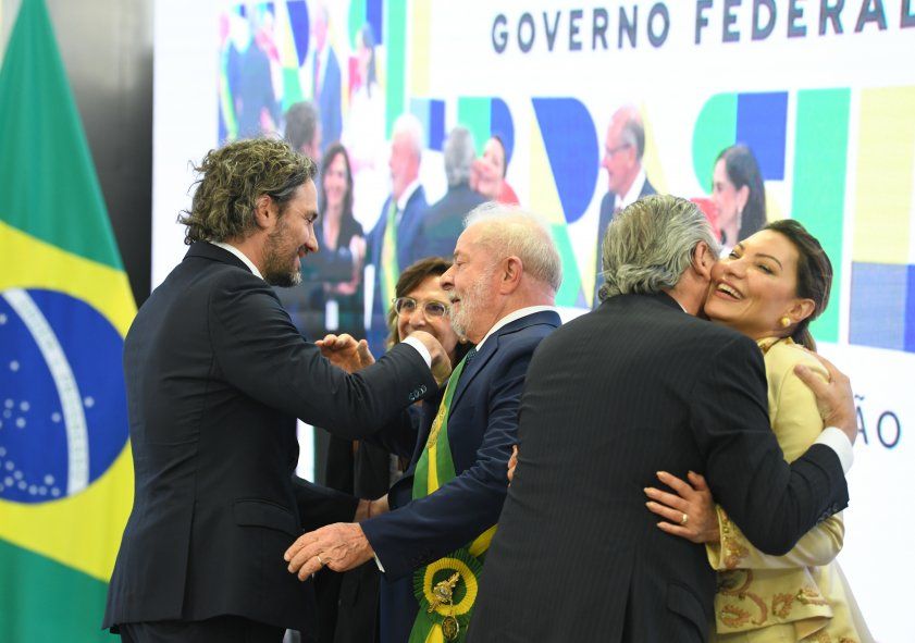 Alberto Fernández viajó a Brasil para participar de la asunción presidencial de Lula Da Silva.