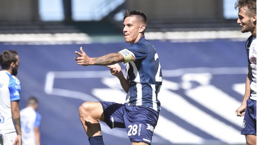 Carlos Auzqui, de gran 2021 en Talleres, finalmente no volverá a Estudiantes.