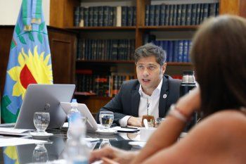 El gobernador Kicillof retomó su agenda para definir la continuidad del distanciamiento social.