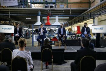 Axel Kicillof se encuentra con empresarios