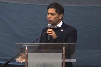 El gobernador Axel Kicillof destacó el acceso a la educación pública al inaugurar la Facultad de Medicina de la UNPAZ.