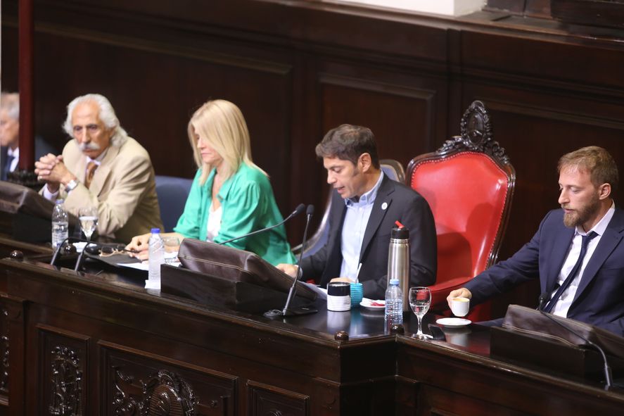 Axel Kicillof da su discurso durante la apertura de sesiones ordinarias de la Legislatura Bonaerense. 2023.