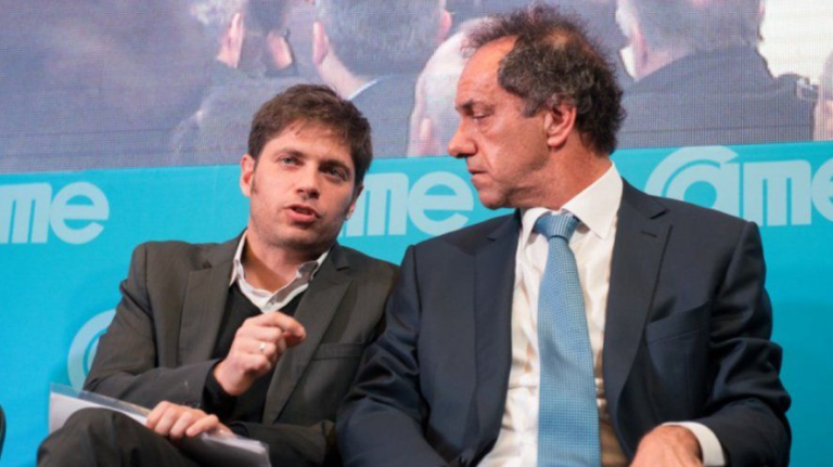 Axel Kicillof en misión exportadora y foto con Daniel Scioli
