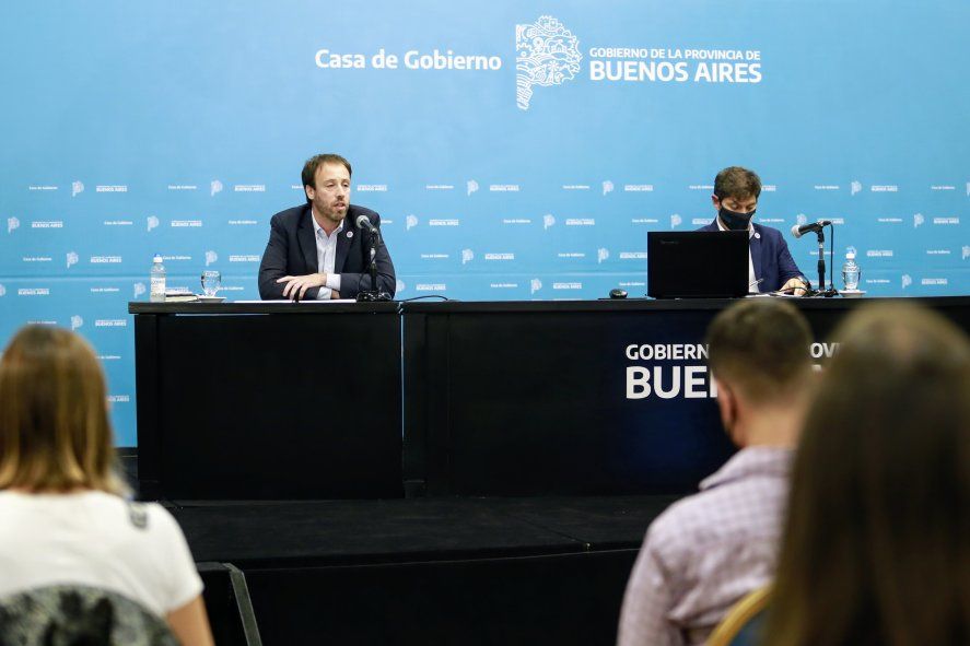 El gobernador Kicillof y el ministro López llevan adelante la reestructuración de la deuda. "Necesitamos aire", reconoció López a INFOCIELO.