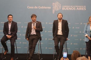 el prestamo de axel kicillof sera retenido de la coparticipacion y los intendentes afinan el lapiz
