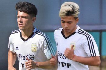 Ayala y Sarmiento, junto al Sub 20.
