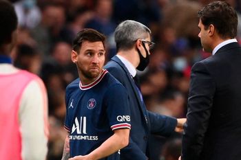 Qué querés que te diga: la cara de Messi ante su sustitución recorrió el mundo entero.