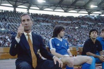 Abel Balbo y Carlos Bilardo en la Selección Argentina