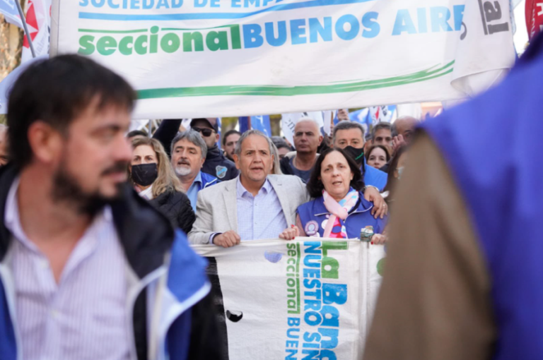 Habrá paro de bancos desde las 11 horas