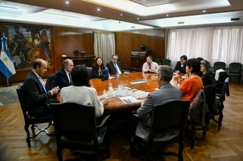 Los turistas extranjeros podrán cambiar u$s 5000 al dólar MEP