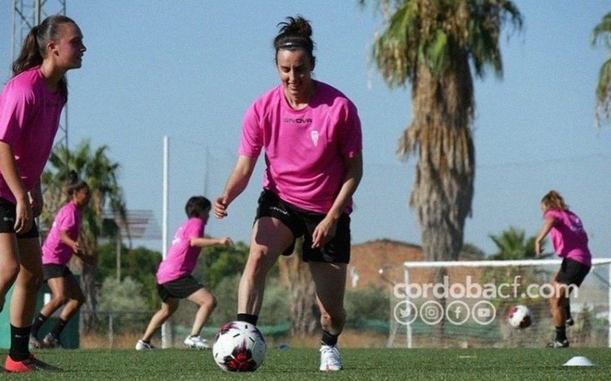 Belén Potassa cambió de club en el fútbol femenino de España.