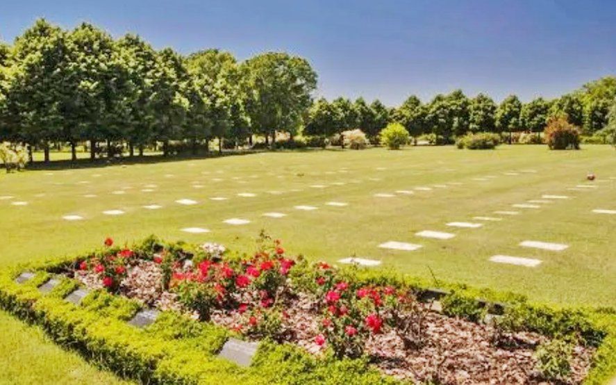 Así es el Jardín de Bella Vista, el cementerio en el que reposan los restos de Maradona.