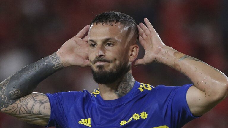 Darío Benedetto: de enfrentar a Román a soldado del Consejo