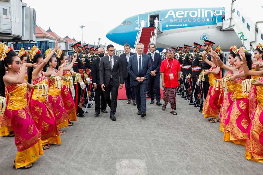 Alberto Fernández ya está en Bali para la cumbre del G20. Foto Reuters.
