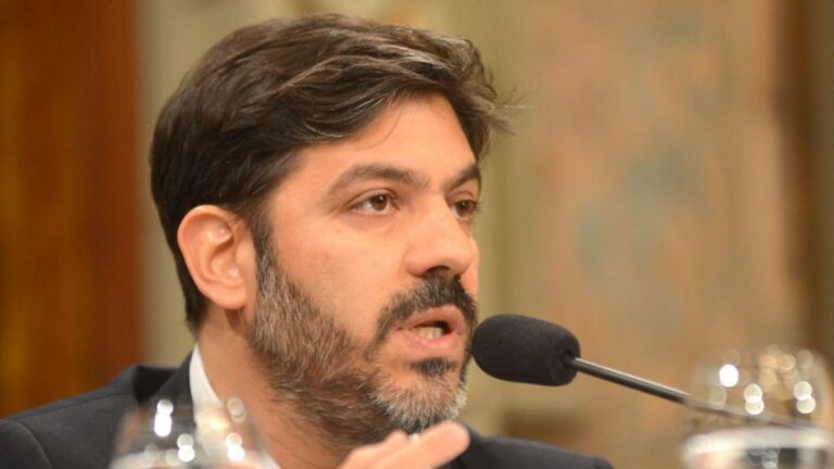 Carlos Bianco: “Axel es el candidato natural a la reelección en la Provincia”