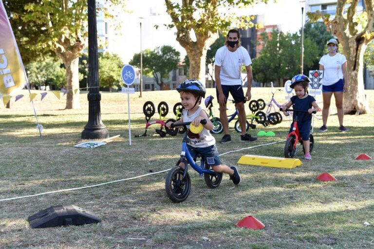 Biciescuela: una propuesta educativa y recreativa para niños y niñas en La Plata