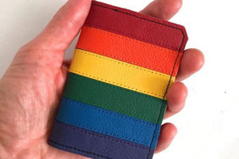 En el Mes del Orgullo, recomendaciones para hacer valer los derechos financieros de las personas trans.